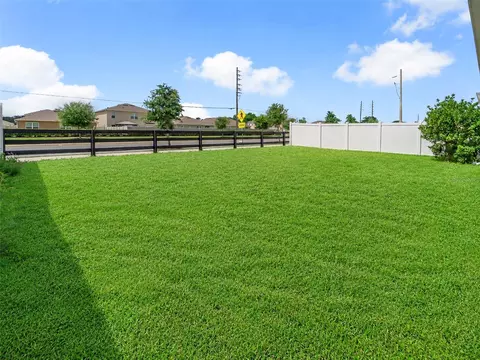 Exterior - 5542 Toulouse Ln, Saint Cloud, FL 34771 photo 2 of 3