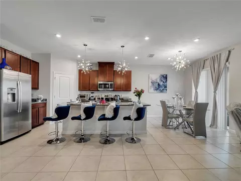 Kitchen - 5542 Toulouse Ln, Saint Cloud, FL 34771 photo 4 of 4
