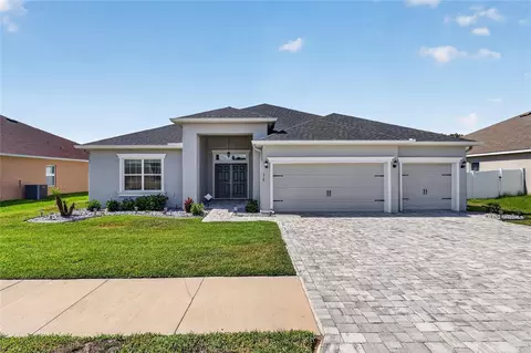 319 Travelers Creek Dr, Auburndale, FL 33823