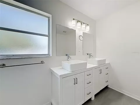 Bath - 13 Juniper Pass Radl, Ocala, FL 34480 photo 1 of 3