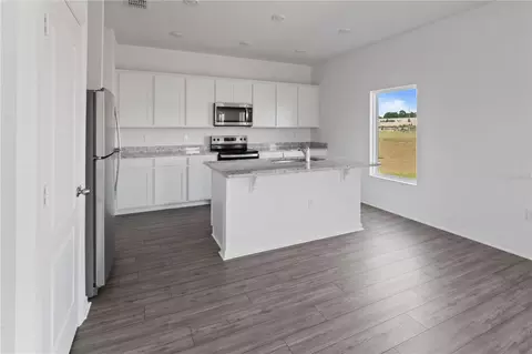 Kitchen - 1774 White Elephant Loop, Winter Haven, FL 33884 photo 1 of 1