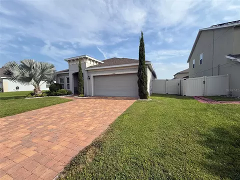 Exterior - 2600 Wadeview Loop, Saint Cloud, FL 34769 photo 6 of 12