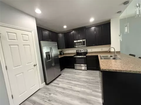 Kitchen - 2600 Wadeview Loop, Saint Cloud, FL 34769 photo 5 of 5