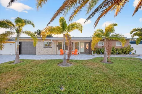 5235 40 St S, Saint Petersburg, FL 33711