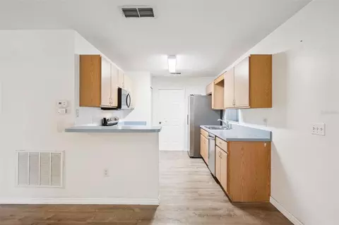Kitchen - 305 E 5th St, Saint Cloud, FL 34769 photo 4 of 4