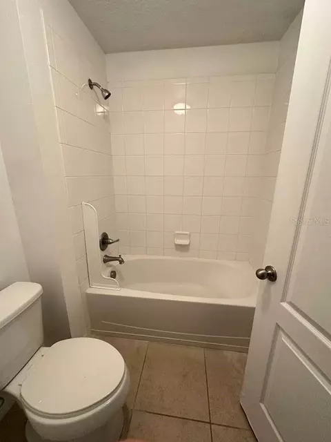 Bath - 10816 Cabbage Tree Loop, Orlando, FL 32825 photo 4 of 5