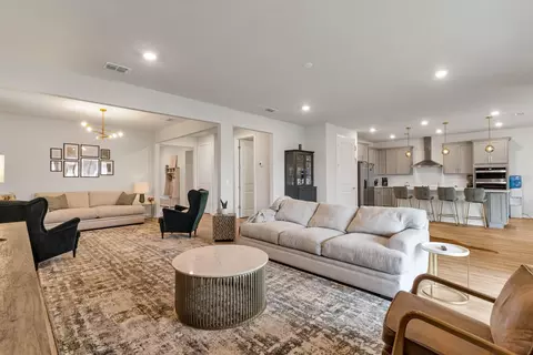 Living - 5674 Arborvista Dr, Saint Cloud, FL 34769 photo 2 of 2