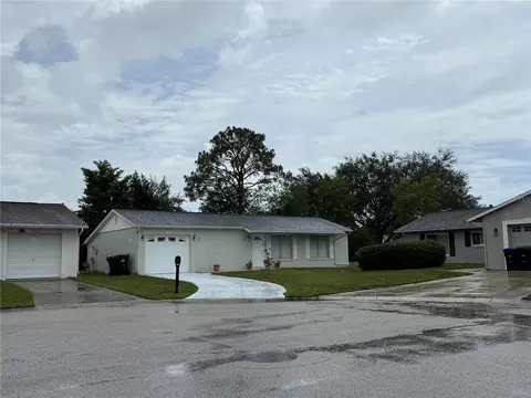 10508 Linger Ln, Orlando, FL 32821