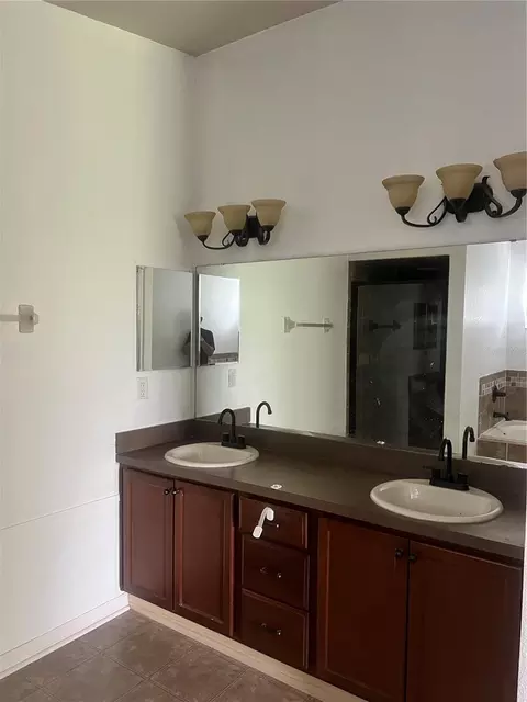 Bath - 3739 Ricky Ln, Saint Cloud, FL 34772 photo 7 of 7