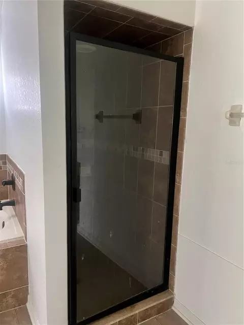 Bath - 3739 Ricky Ln, Saint Cloud, FL 34772 photo 5 of 7