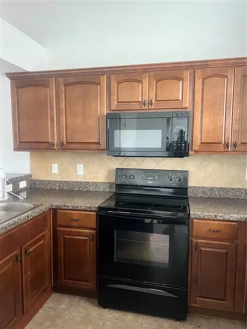 Kitchen - 3739 Ricky Ln, Saint Cloud, FL 34772 photo 3 of 6