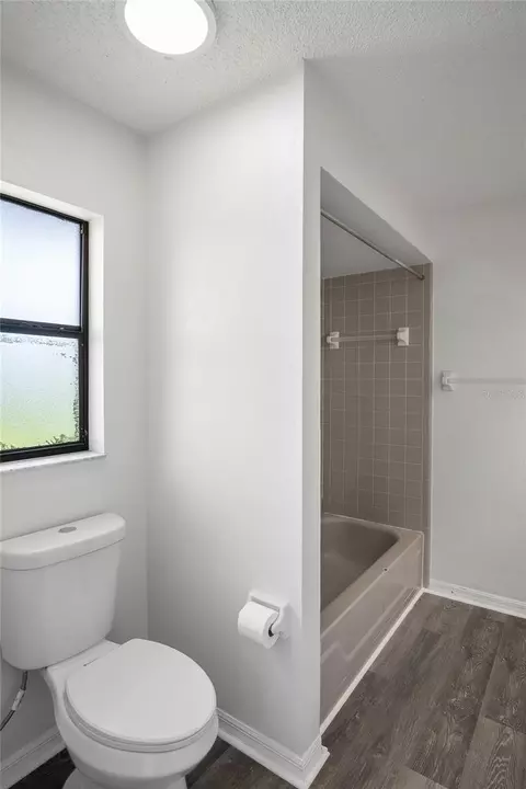 Bath - 1177 Liza St, Saint Cloud, FL 34771 photo 5 of 5