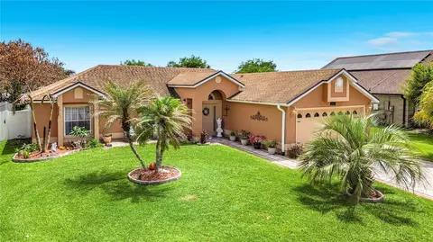 2842 Berkshire Cir, Kissimmee, FL 34743