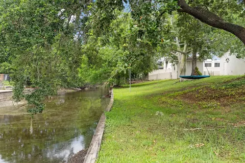 Exterior - 110 Edgewater Dr, Saint Cloud, FL 34769 photo 10 of 13