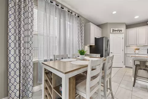 Dining - 17023 Goldcrest Loop, Clermont, FL 34714 photo 1 of 3