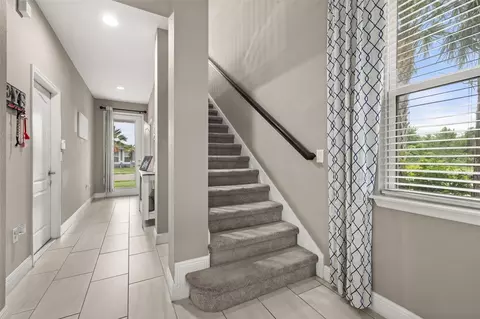 Entry Way - 17023 Goldcrest Loop, Clermont, FL 34714 photo 2 of 2