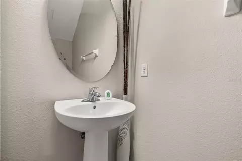 Bath - 17023 Goldcrest Loop, Clermont, FL 34714 photo 1 of 5