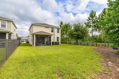 Exterior - 17023 Goldcrest Loop, Clermont, FL 34714 photo 8 of 20