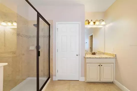Bath - 4958 Cypress Hammock Dr, Saint Cloud, FL 34771 photo 2 of 4