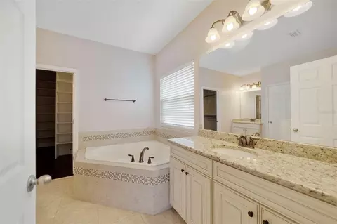 Bath - 4958 Cypress Hammock Dr, Saint Cloud, FL 34771 photo 1 of 4