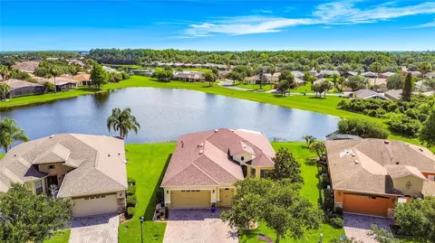 148 Indian Wells Ave Rd, Poinciana, FL 34759