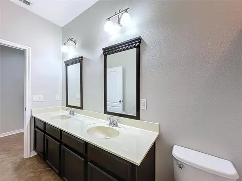 Bath - 5121 Appenine Loop W, Saint Cloud, FL 34771 photo 7 of 8