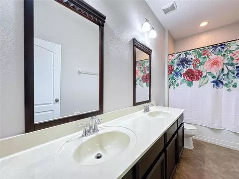 Bath - 5121 Appenine Loop W, Saint Cloud, FL 34771 photo 8 of 8