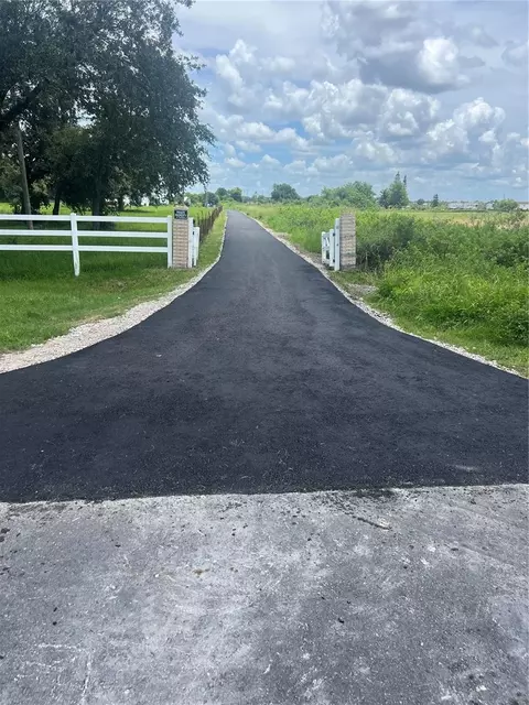 14626 Mcgrady Rd, Wimauma, FL 33598