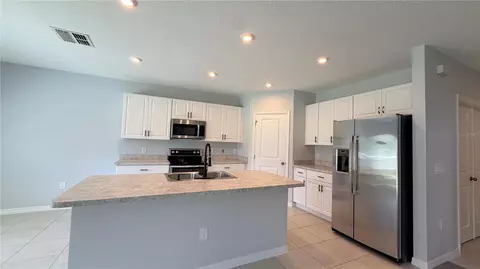 Kitchen - 2811 Parkfield Rd, Saint Cloud, FL 34772 photo 4 of 4