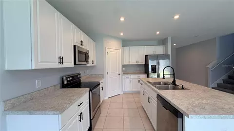 Kitchen - 2811 Parkfield Rd, Saint Cloud, FL 34772 photo 2 of 4