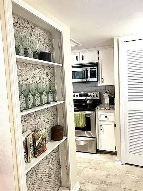 Kitchen - 956 5th St #9A, Clermont, FL 34711 photo 7 of 7