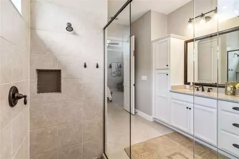 Bath - 2748 Greenlands St, Saint Cloud, FL 34772 photo 3 of 4