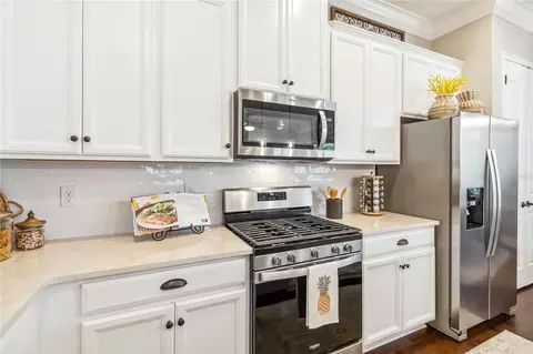 Kitchen - 2748 Greenlands St, Saint Cloud, FL 34772 photo 4 of 5