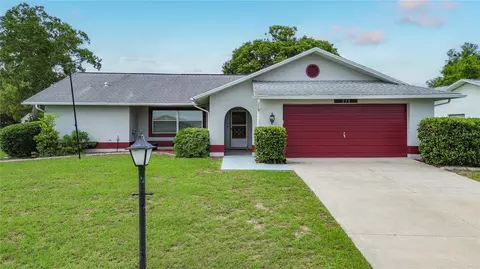 230 W Staggerbush Path, Beverly Hills, FL 34465