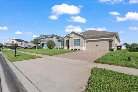 Exterior - 3534 Cayugas Loop, Saint Cloud, FL 34772 photo 3 of 9