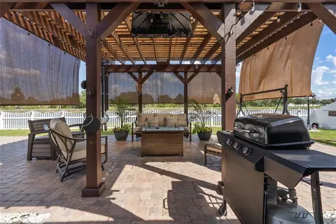 Exterior - 3534 Cayugas Loop, Saint Cloud, FL 34772 photo 7 of 9