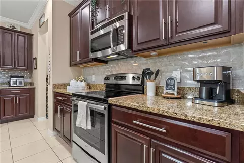 Kitchen - 3534 Cayugas Loop, Saint Cloud, FL 34772 photo 4 of 4