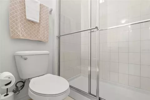 Bath - 3534 Cayugas Loop, Saint Cloud, FL 34772 photo 5 of 6