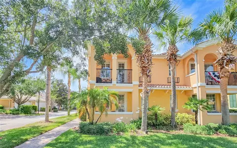 8523 Leatherleaf Ln, Orlando, FL 32827