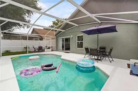 Exterior - 638 Pine Cone Dr, Davenport, FL 33897 photo 5 of 6