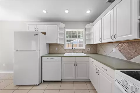 Kitchen - 1839 Burton Dr, Saint Cloud, FL 34771 photo 3 of 6