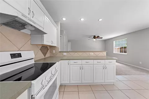 Kitchen - 1839 Burton Dr, Saint Cloud, FL 34771 photo 2 of 6