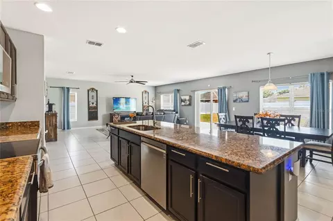 Kitchen - 3707 Brambly Ave, Saint Cloud, FL 34772 photo 4 of 4