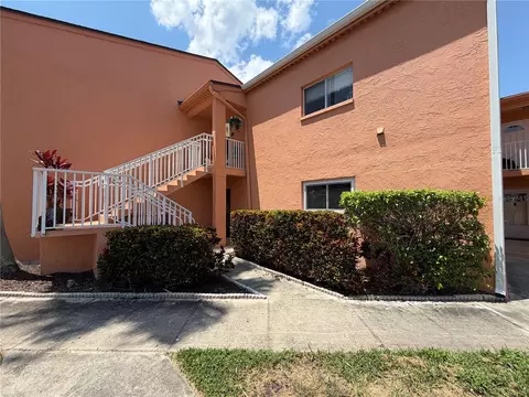 7400 Sunshine Skyway Ln S #105, Saint Petersburg, FL 33711