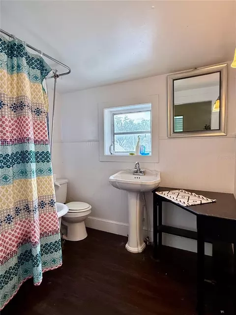 Bath - 495 E Parker St, Bartow, FL 33830 photo 4 of 4