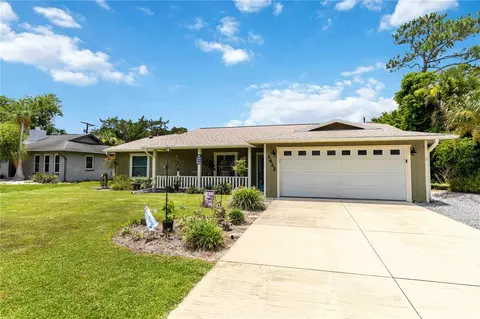 1622 Travelers Palm Dr, Edgewater, FL 32132