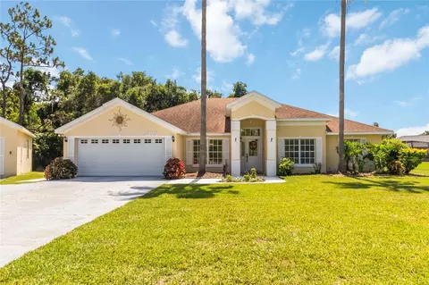Exterior - 3225 Canoe Creek Rd, Saint Cloud, FL 34772 photo 4 of 8