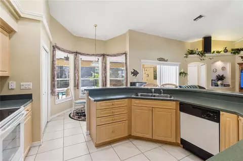 Kitchen - 3225 Canoe Creek Rd, Saint Cloud, FL 34772 photo 3 of 3