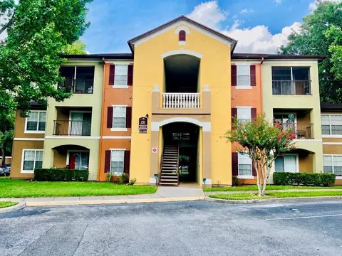 737 Crest Pines Dr #612, Orlando, FL 32828