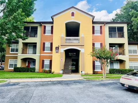737 Crest Pines Dr #612, Orlando, FL 32828